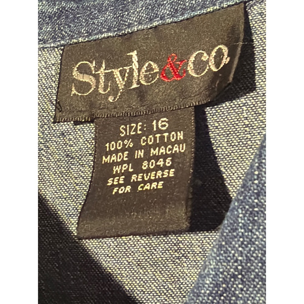 Style & Co Women's Denim Sleeveless Button Up Shirt 16 Blue Embroidered - Picture 2 of 5